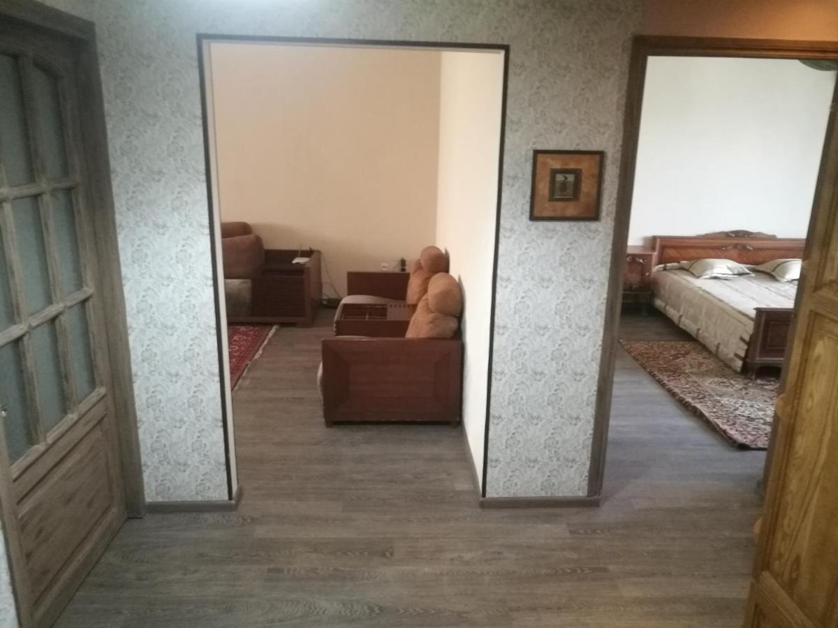 טשקנט Apartment 2 Bed Room In The Center Апартамент 3-Х Комнатная В Центре מראה חיצוני תמונה